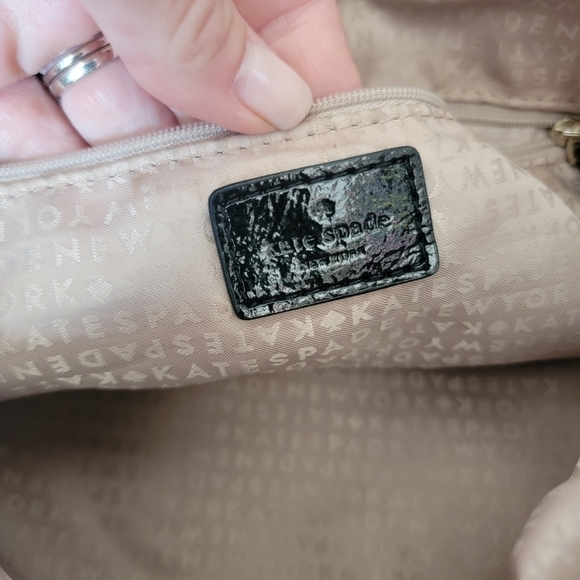 Kate Spade Cambridge Stevie Striped Bag - Picture 11 of 11